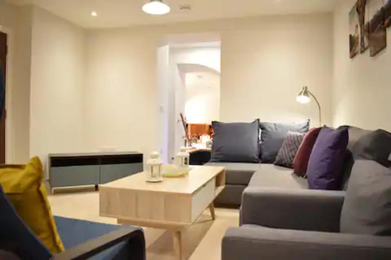 Spacious And Modern Apartment In Pimlico Londra Exterior foto