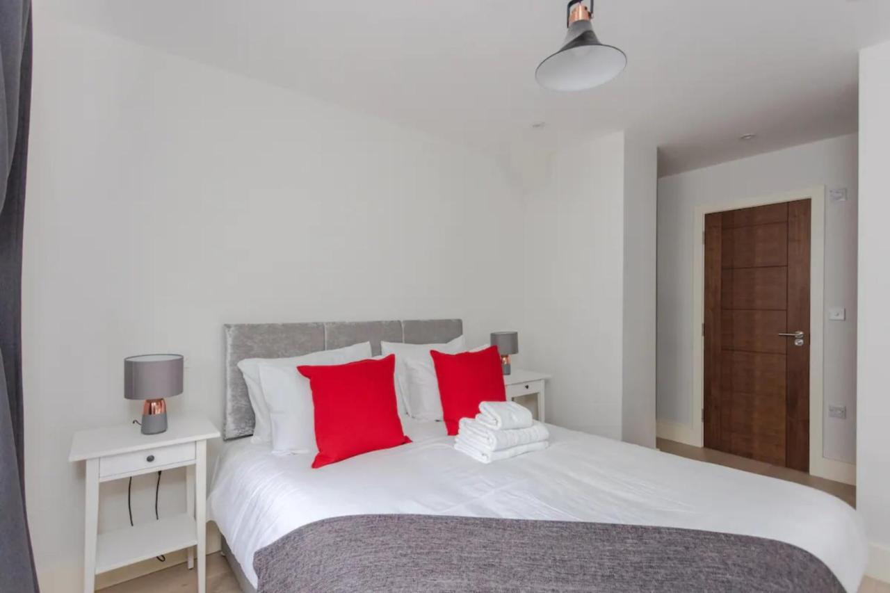Spacious And Modern Apartment In Pimlico Londra Exterior foto