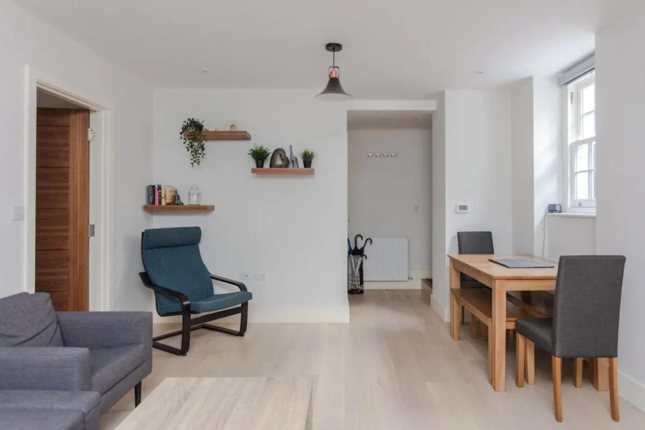 Spacious And Modern Apartment In Pimlico Londra Exterior foto